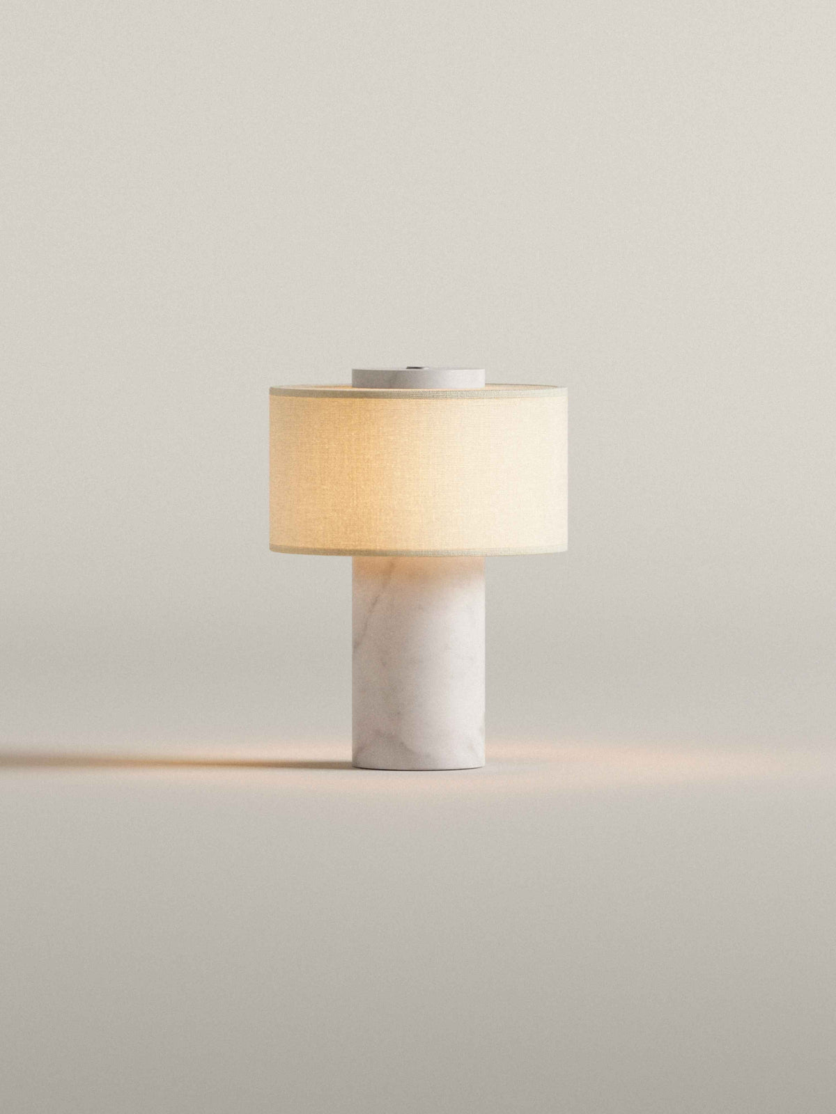 Vieri Lamp | White Marble