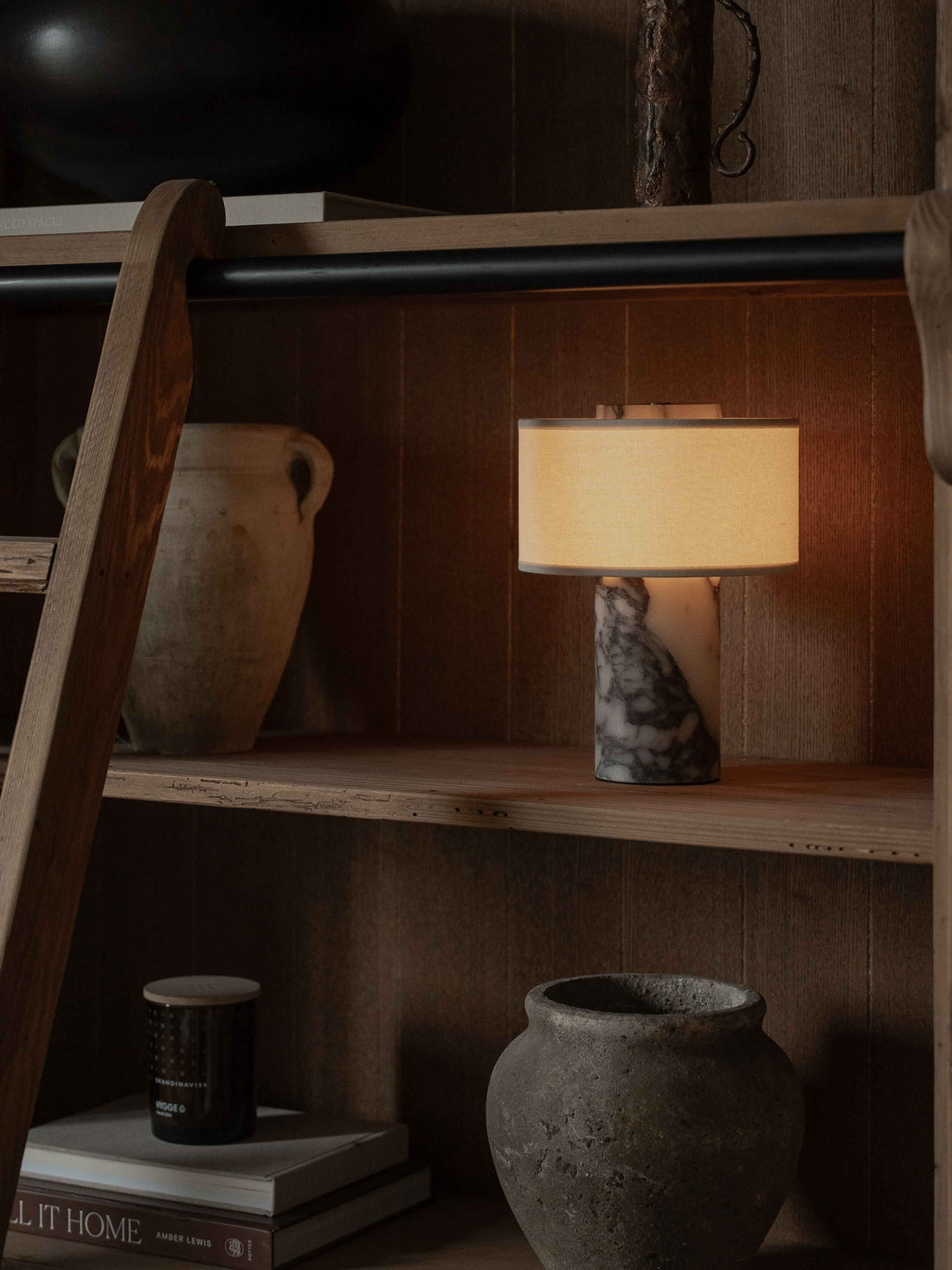 Auríe Portable Lamp | Calacatta Viola image 6