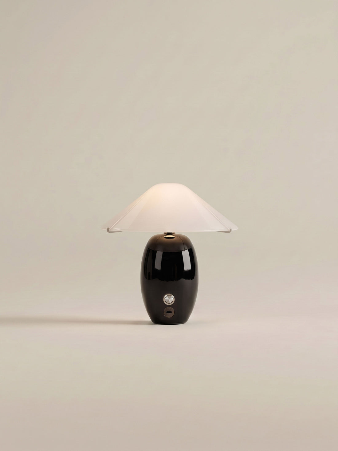 Maríel Portable Lamp | Black Ceramic image 6