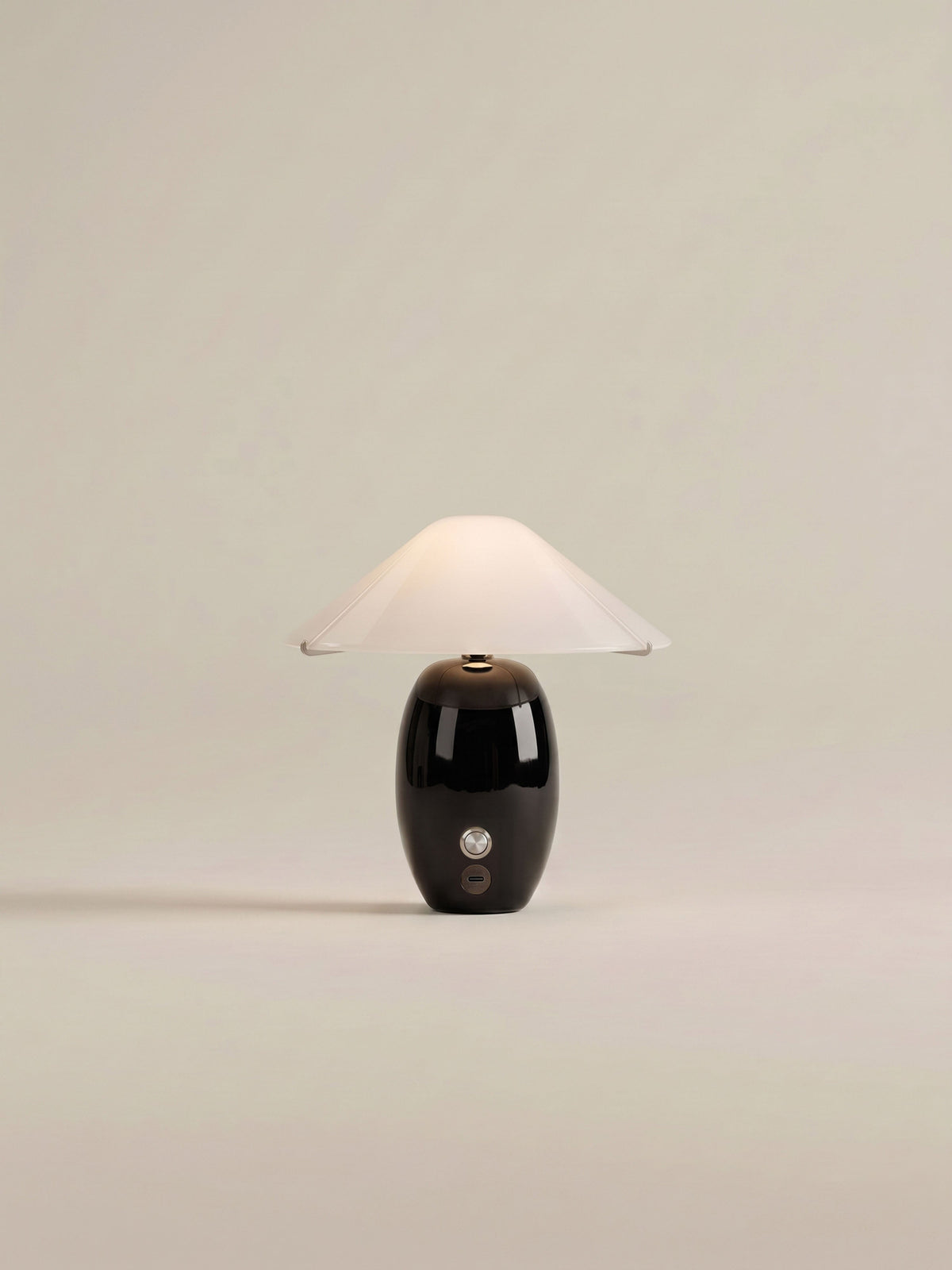 Maríel Portable Lamp | Black Ceramic image 6