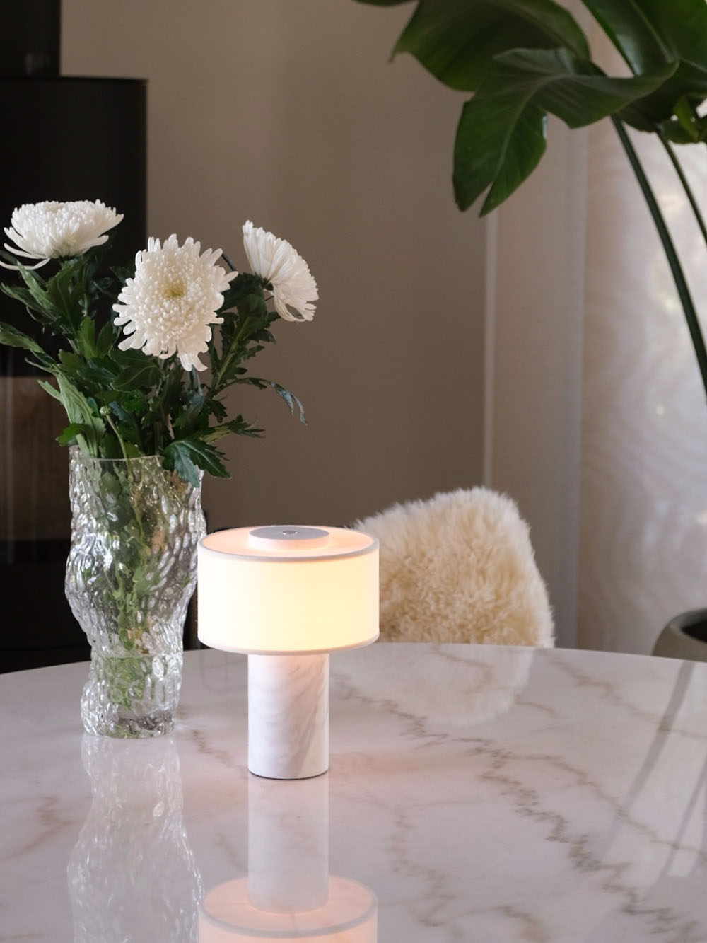 Auríe Portable Lamp | White Marble image 5