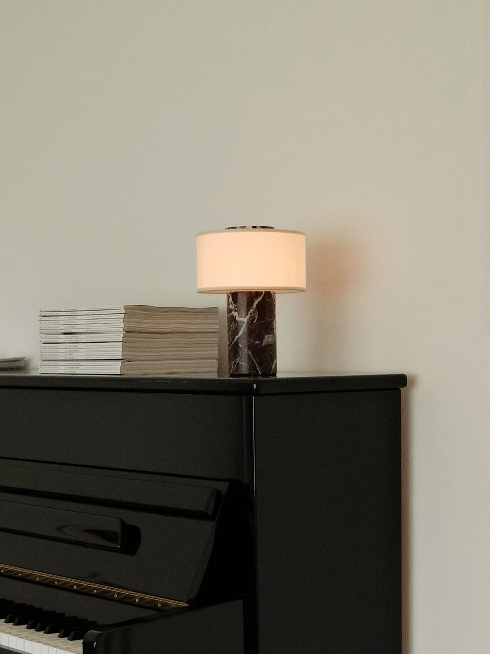 Auríe Portable Lamp | Rosso Levanto image 5