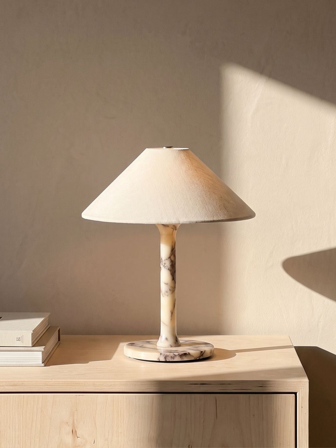 Rossa Portable Lamp | Calacatta Viola & Linen image 7
