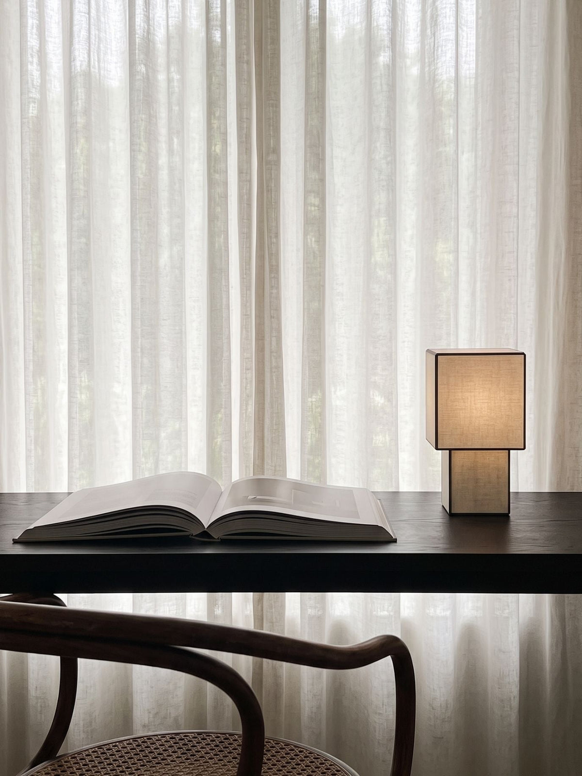 Forma Portable Lamp | Linen image 5
